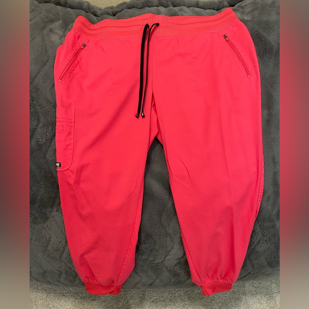 Greys Anatomy Drawstring Cargo Jogger. Large petite